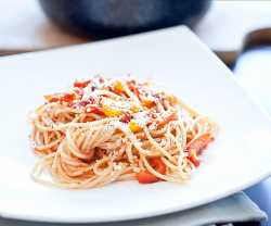 Spaghetti z grillowaną papryką